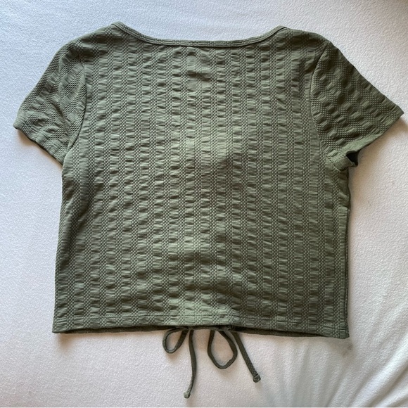 SO Crisscross lace-up Textured Crop Top with strings tied in a bow at bottom - Picture 6 of 6